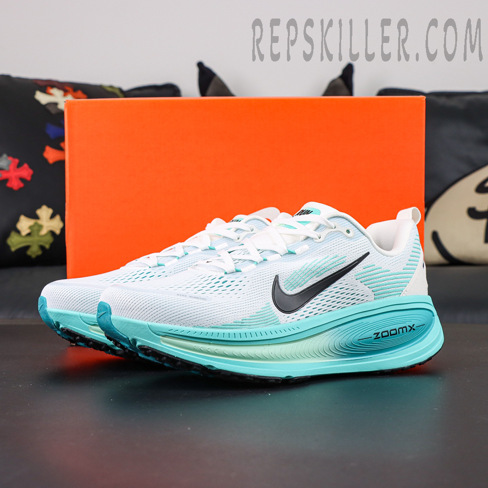 Nike Vomero 18 GS Geode Teal full view with breathable mesh upper and thick cushioned sole