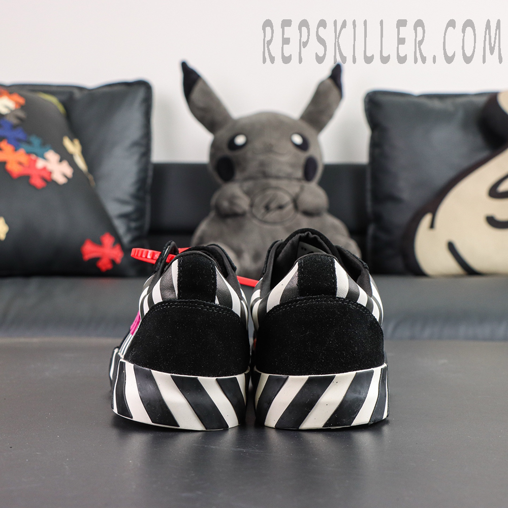 Off-White Vulc 'Black White Fuchsia'4.jpg