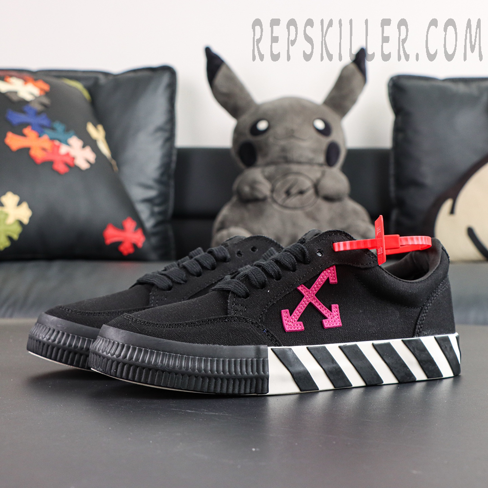 Off-White Vulc Sneaker 'Black Fuchsia'