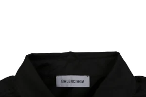 Balenciaga 520 Sticker Label Print T-Shirt Collar