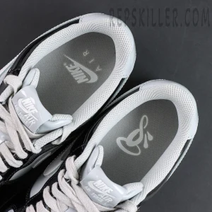 Interior view with grey insole and branding details