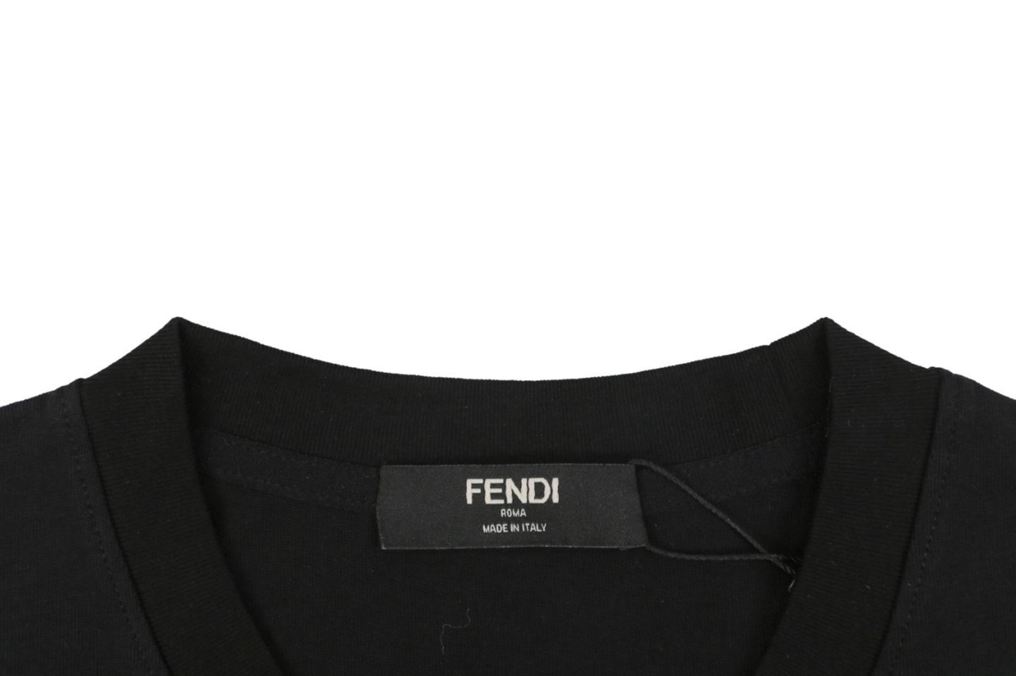Fendi FF Faux Pocket Graphic T-Shirt Collar