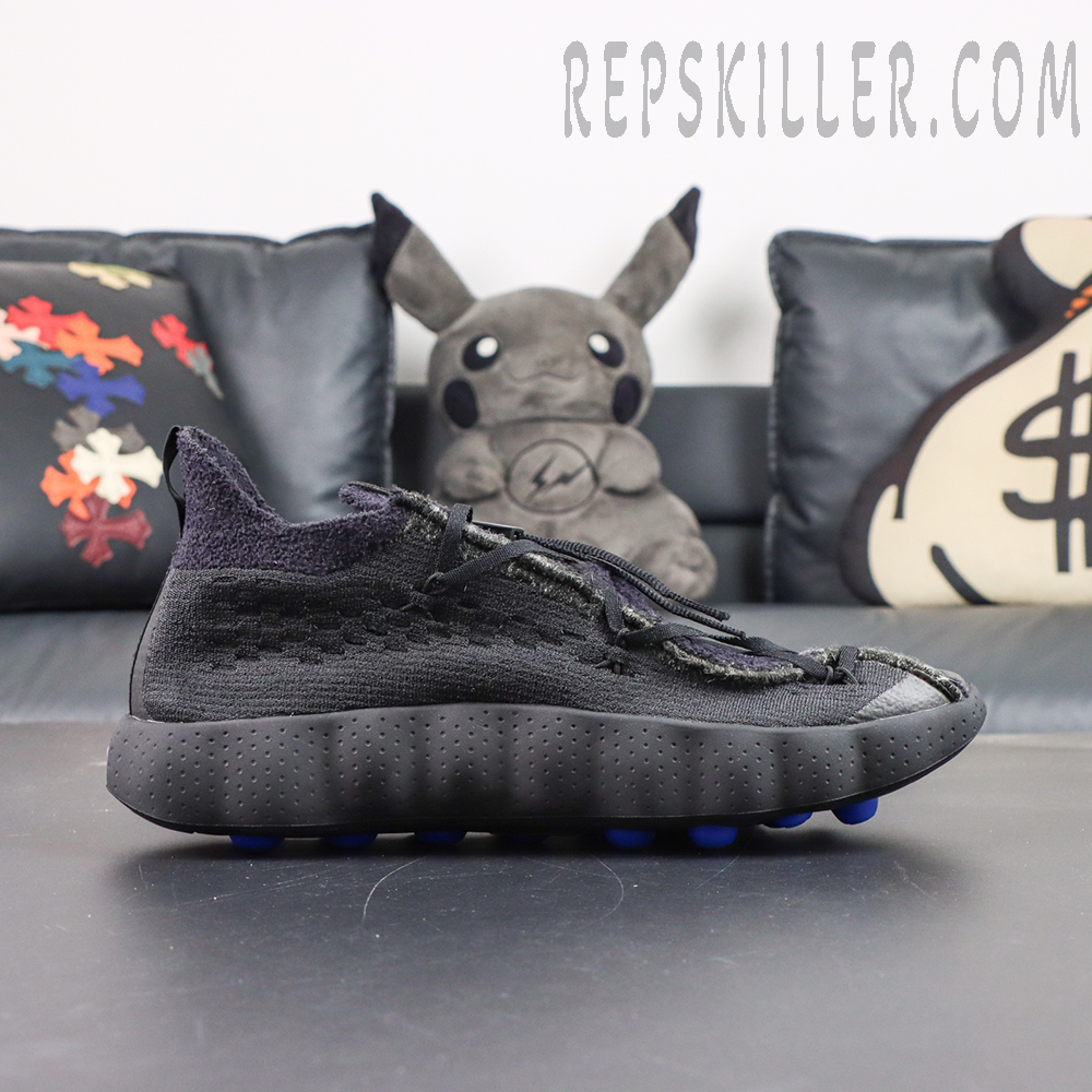 Fragment Design x Nike Mind 002 Flyknit “Black” lateral side profile with black Flyknit upper and minimalist silhouette