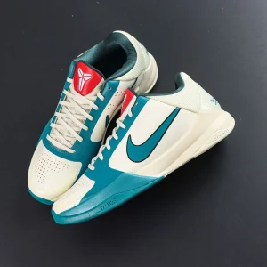 Kobe 5 Protro top view with red tongue and Kobe logo