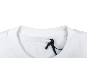 Moncler 1952 Red Logo Graphic T-Shirt Collar