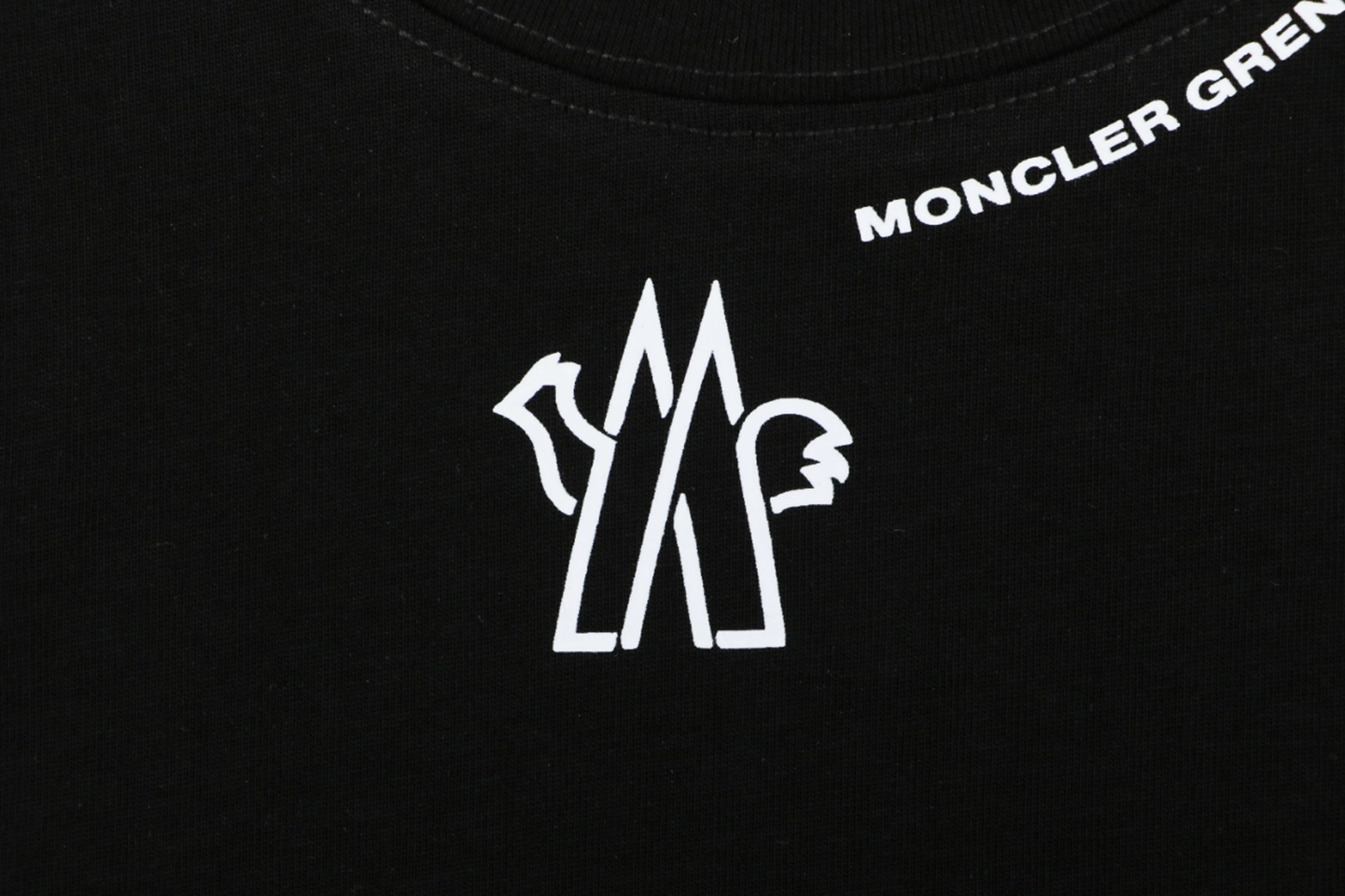 Moncler Collar Logo Minimal T-Shirt Black Front Print