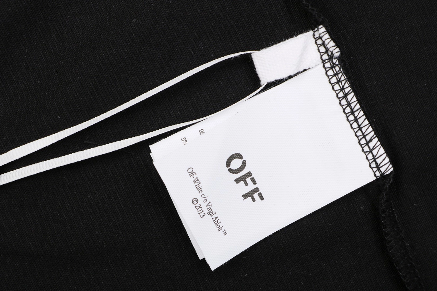 OFF-WHITE Cherry Blossom Arrow Print T-Shirt Black Wash label
