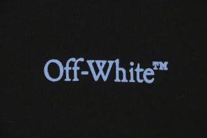 OFF-WHITE Portrait Overlay Arrow Graphic T-Shirt Front Print