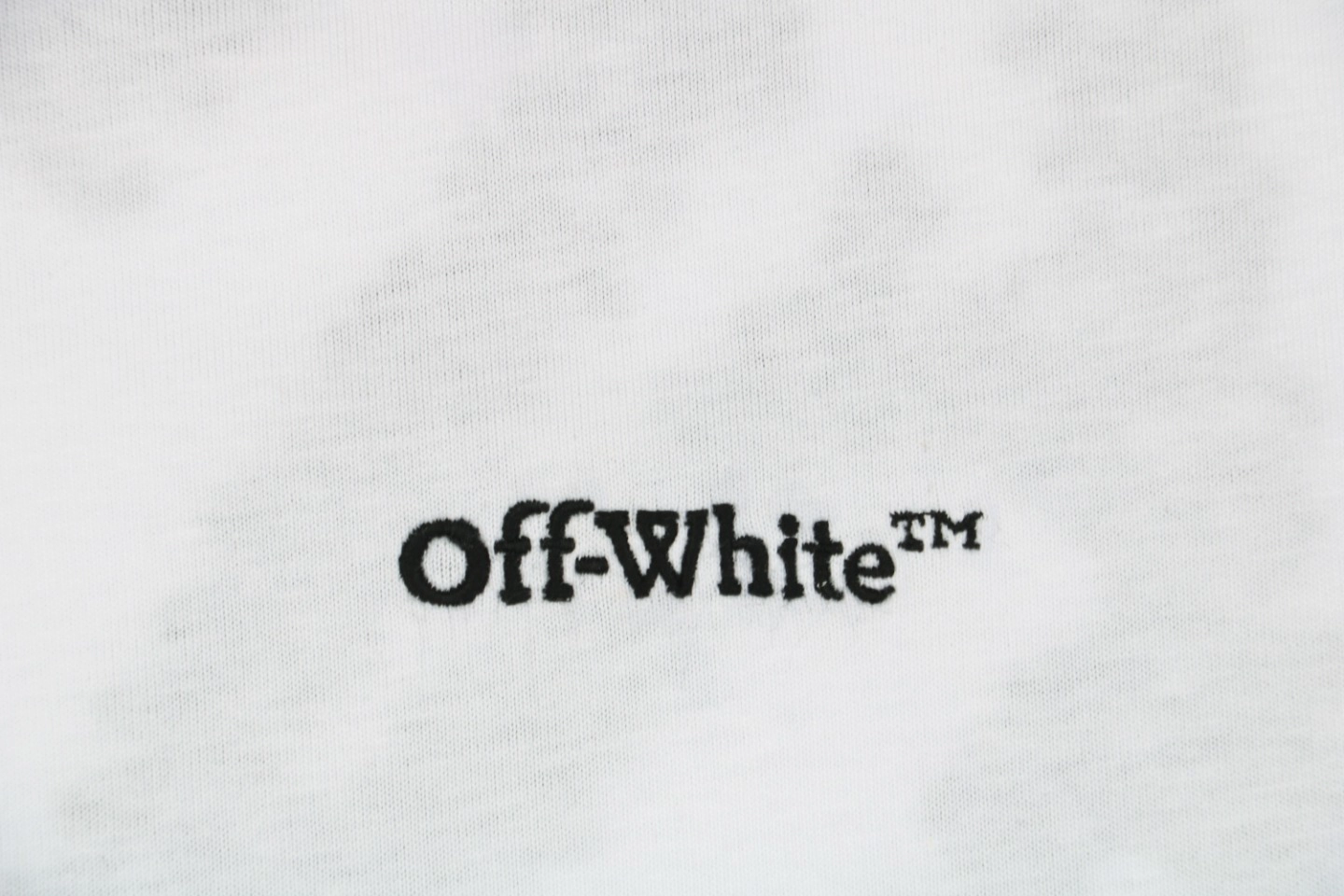 OFF-WHITE Wave Arrow Embroidered T-Shirt White Front Brand