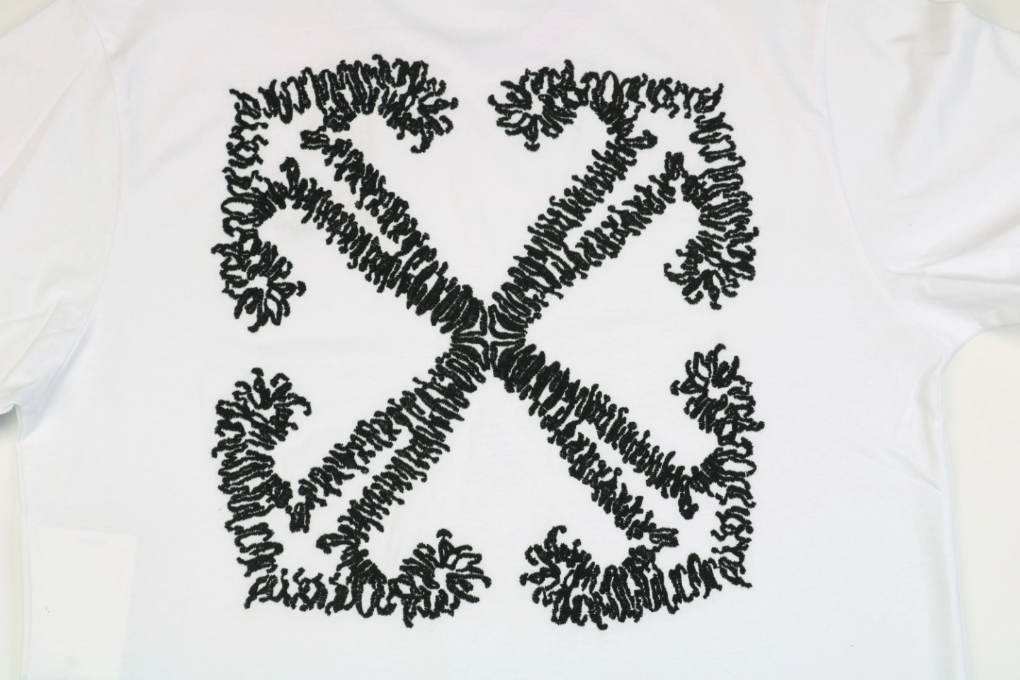 OFF-WHITE Wave Arrow Embroidered T-Shirt White Back Brand