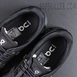 ON Cloud 6 'Triple Black'9