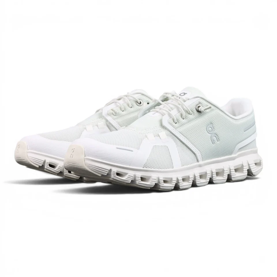 ON Cloud 6 'Triple White'