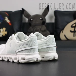 ON Cloud 6 'Triple White'1.jpg