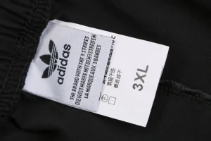 Adidas Originals 3-Stripes Shorts Wash label