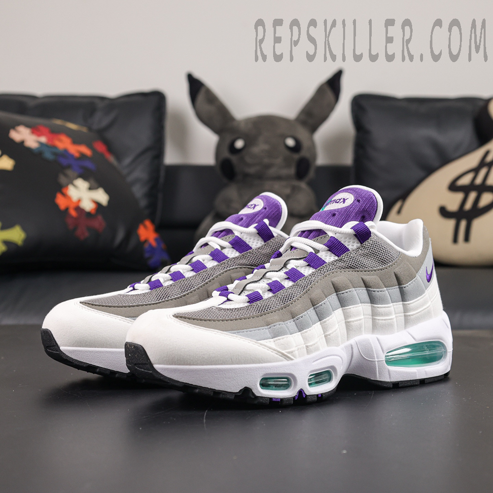 Nike Air Max 95 OG “Grape” 2026 front angled view featuring gradient grey panels contrasted by mint green Air cushioning