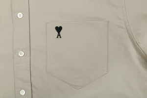 Ami Pocket Heart Embroidered T-Shirt Brown Pocket
