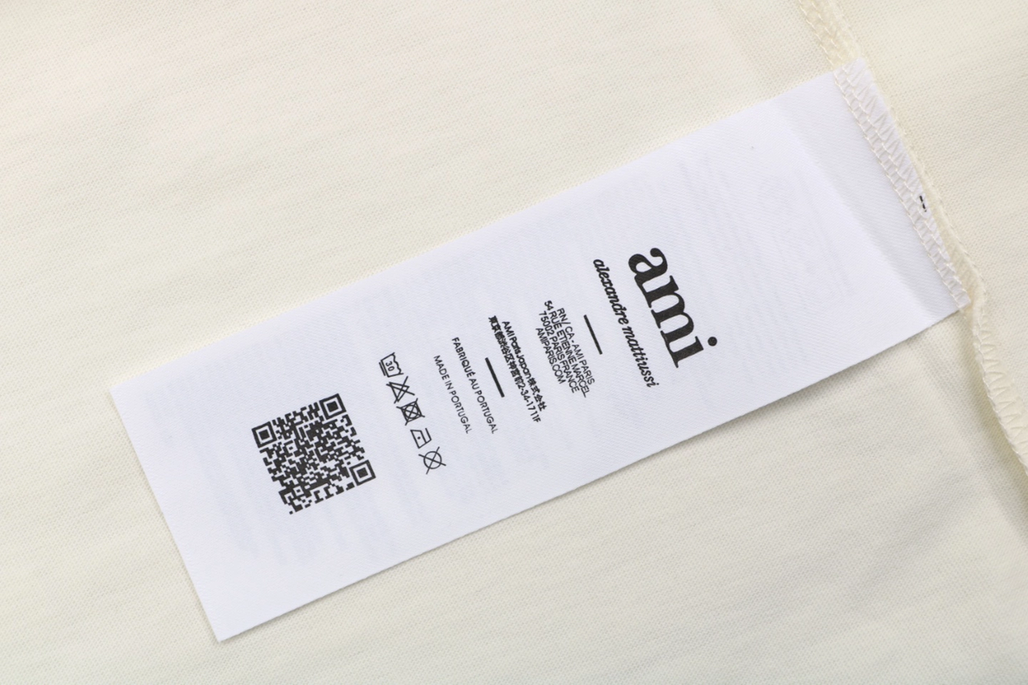 Ami Striped Frame Signature Graphic T-Shirt Wash label
