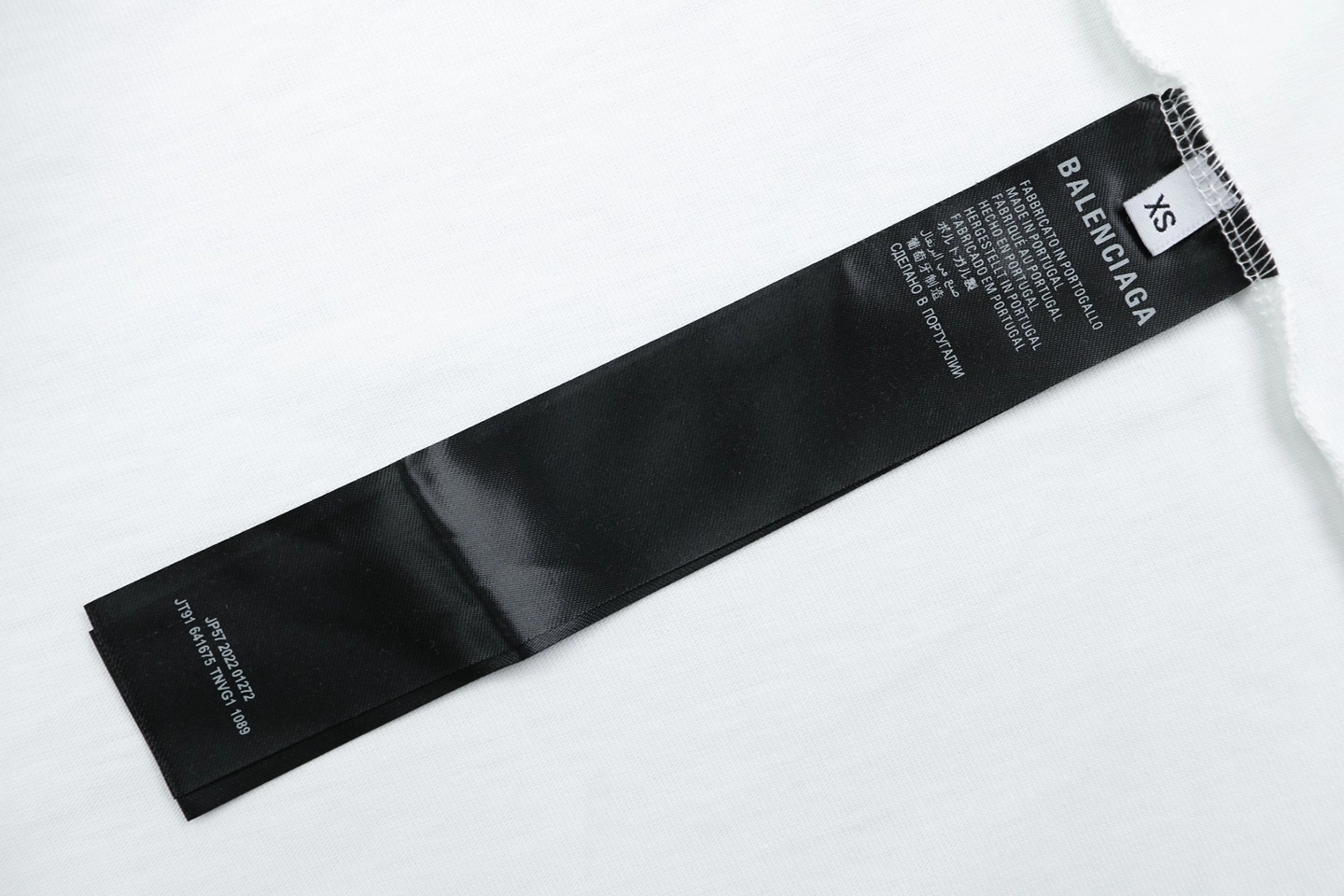 Balenciaga Reflective Ring Logo T-Shirt Wash label