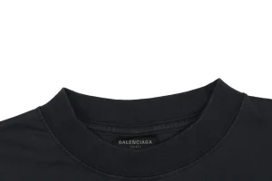 Balenciaga Vintage Crest Print T-Shirt Collar