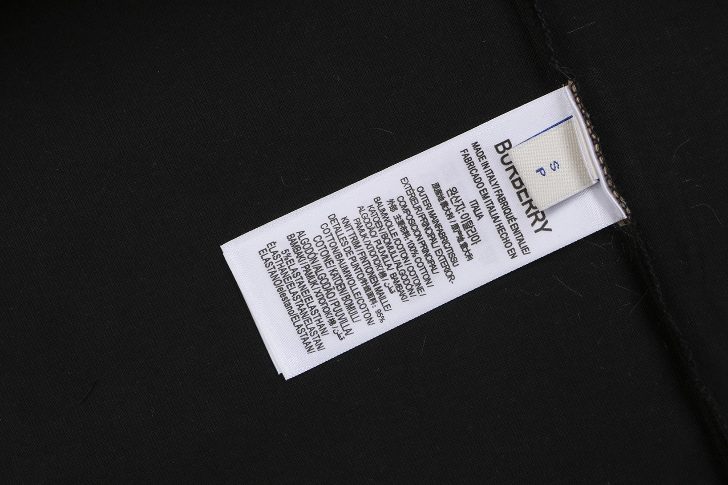 Burberry Equestrian Knight Graphic T-Shirt Black Wash label