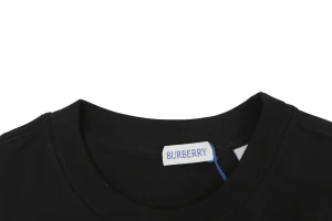Burberry Oversized Circle Logo Print T-Shirt Black Collar