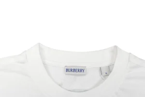 Burberry Vintage Classic Car Print T-Shirt White Collar