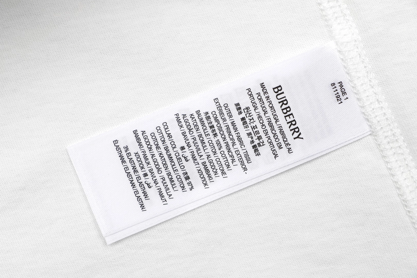 Burberry Vintage Classic Car Print T-Shirt White Wash label