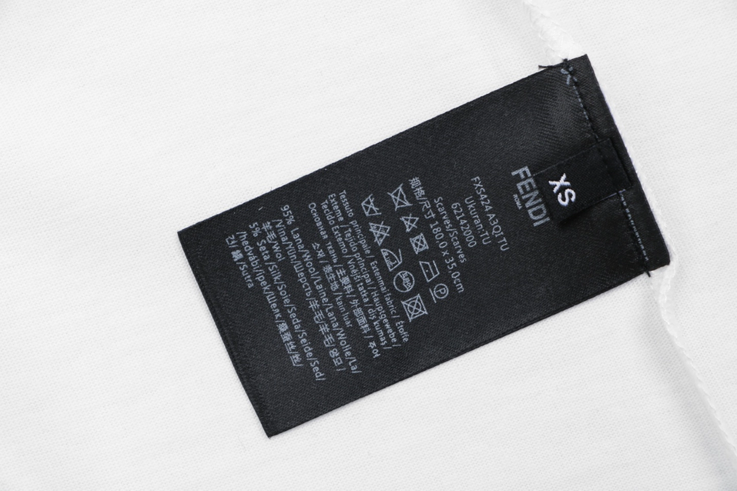 Fendi Color FF Pocket Graphic T-Shirt White Wash label