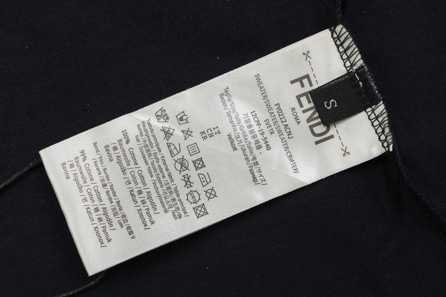 Fendi Contrast Collar FF Embroidered T-Shirt Wash label