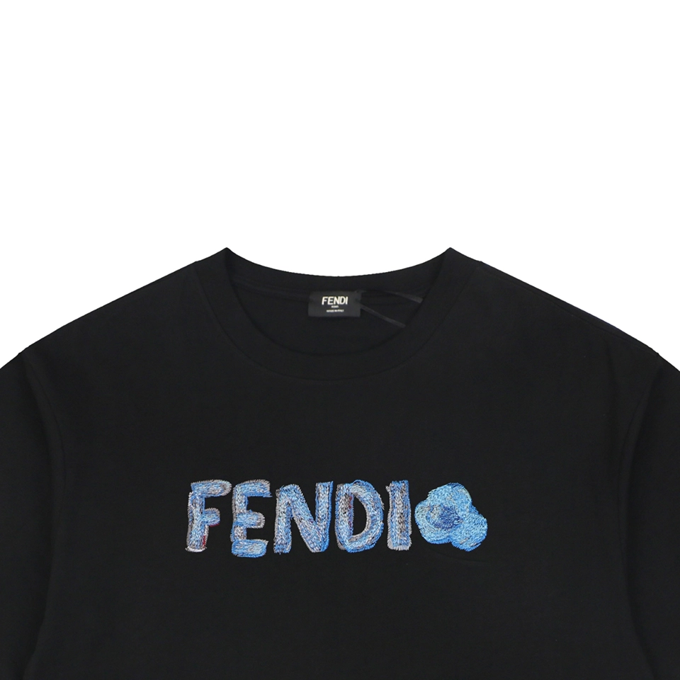 Fendi Gradient Logo Embroidered T-Shirt Black