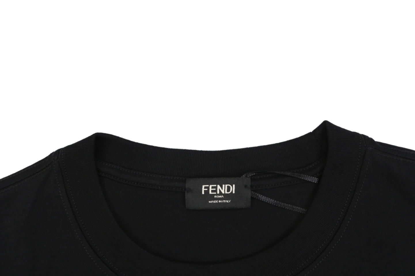 Fendi Gradient Logo Embroidered T-Shirt Black Collar