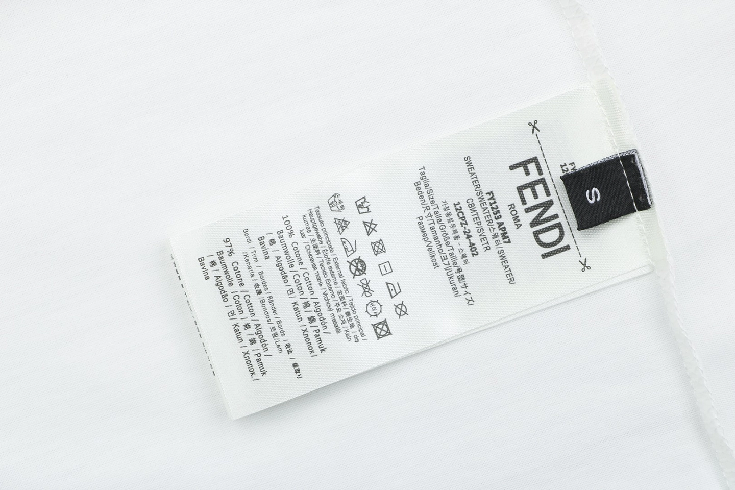 Fendi Ice Cream Graphic T-Shirt Wash label