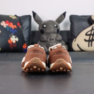 Jacquemus x Moon Shoe SP 'Fauna Brown'9.jpg