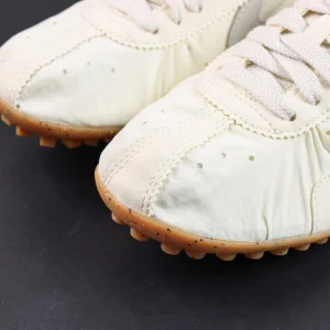 Jacquemus x Moon Shoe SP 'Soft Pearl'9.jpg