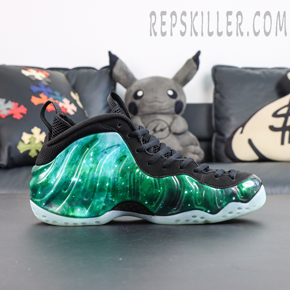 Air Foamposite One Green Galaxy side detail featuring streamlined Foamposite shell and galaxy pattern finish