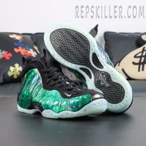 Air Foamposite One Green Galaxy outsole view featuring translucent rubber sole and herringbone traction pattern