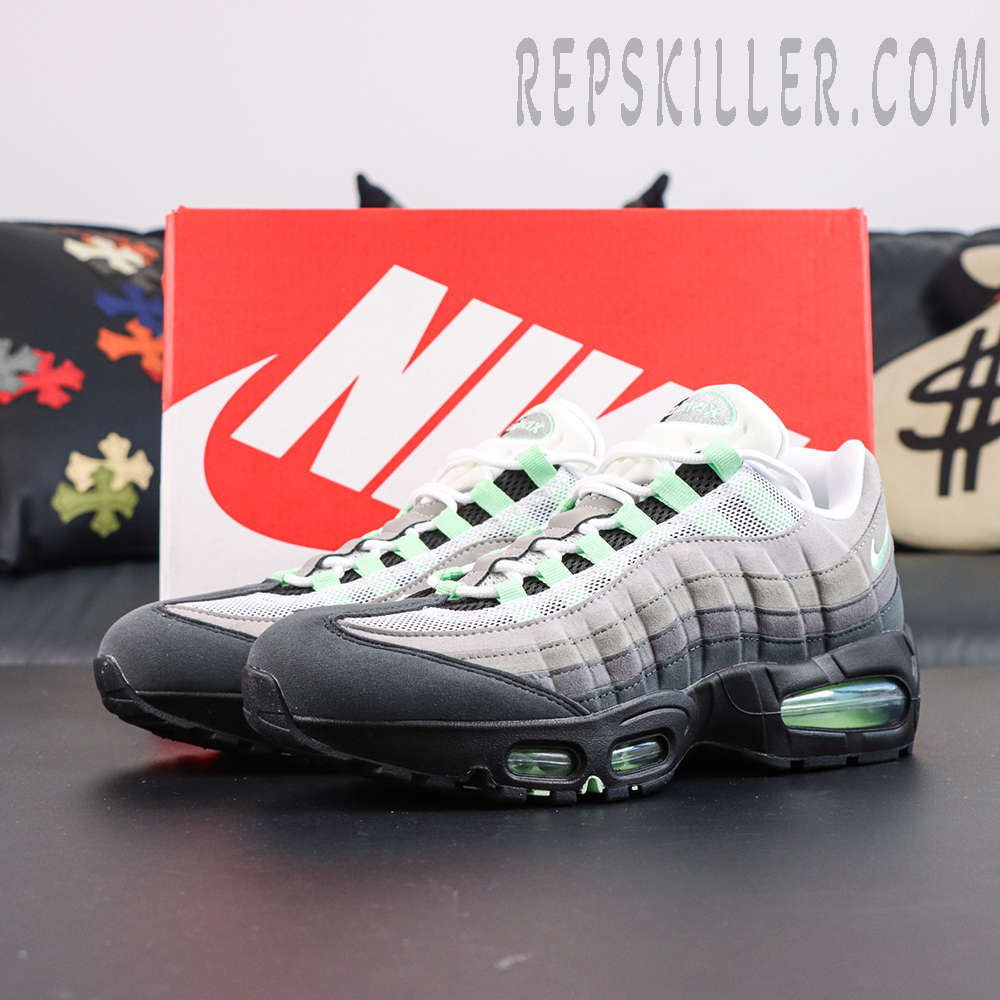 Nike Air Max 95 Big Bubble Fresh Mint product showcase featuring the sneakers with the Nike shoebox