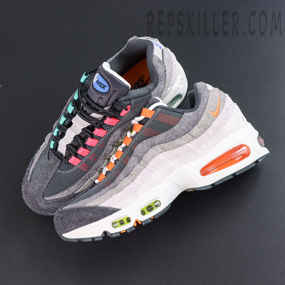 Nike Air Max 95 OG ‘Greedy/What The’ top view featuring mismatched laces and an asymmetrical color design