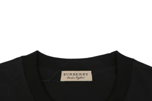 Burberry Check Knight Emblem T-Shirt18.jpeg
