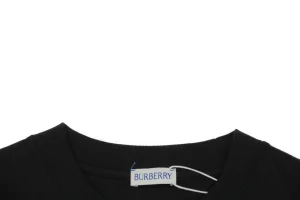 Burberry Thistle Logo Print T-Shirt Black Collar