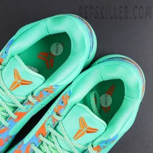 Jalen Brunson x Nike Zoom Kobe 5 Protro NY vs. NY tongue and insole detail featuring orange Kobe branding