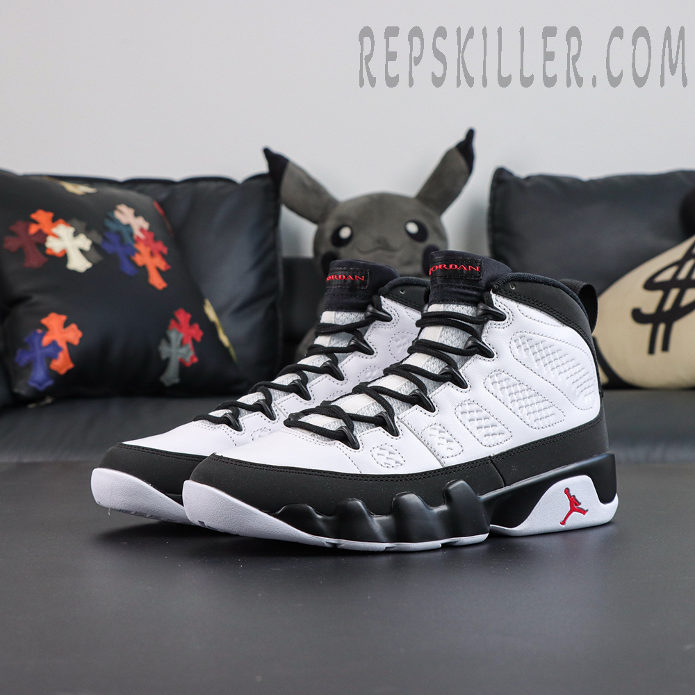 Jordan 9 Retro OG ‘Space Jam’ overall view featuring classic black and white colorway with red Jumpman midsole detail