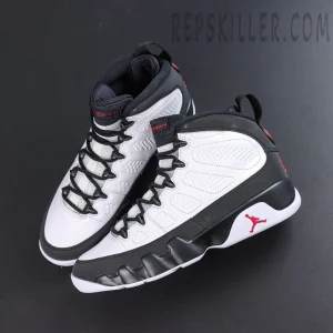 Jordan 9 Retro OG ‘Space Jam’ top view featuring the mid-cut basketball silhouette and signature stitched panel details