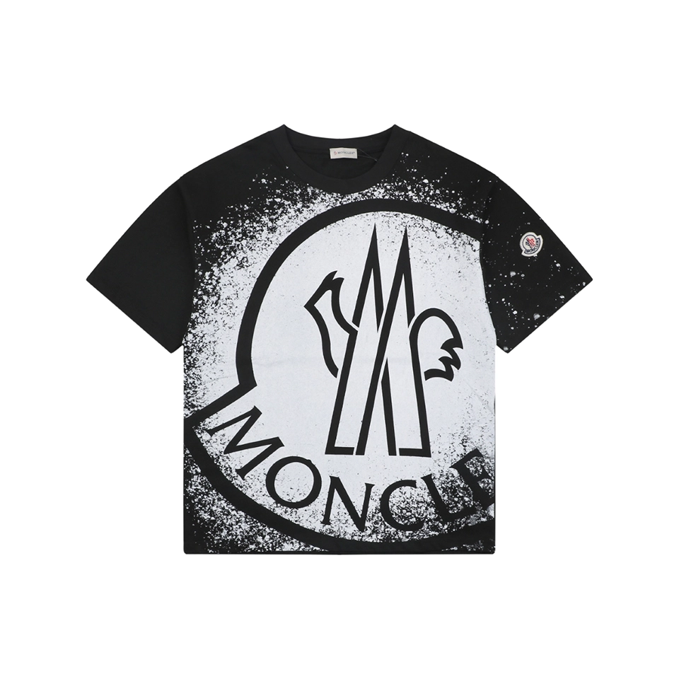Moncler Oversized Spray Logo T-Shirt Black Front view