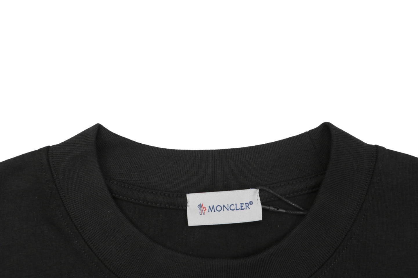 Moncler Red & Blue Gradient Embroidered Logo T-Shirt Black Collar