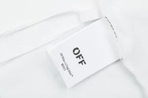 Off-White Gradient Arrows Graphic T-Shirt Wash label