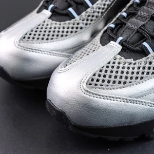 Palace x Nike Air Max 95 “Big Bubble - Metallic Silver” toe detail featuring metallic silver leather, breathable mesh panels, and premium stitched construction