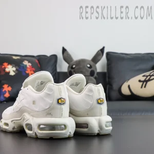A-COLD-WALL x Nike Air Max Plus ‘Platinum Tint’ rear angle view featuring Tn Air badges, ACW branding, and transparent Max Air cushioning
