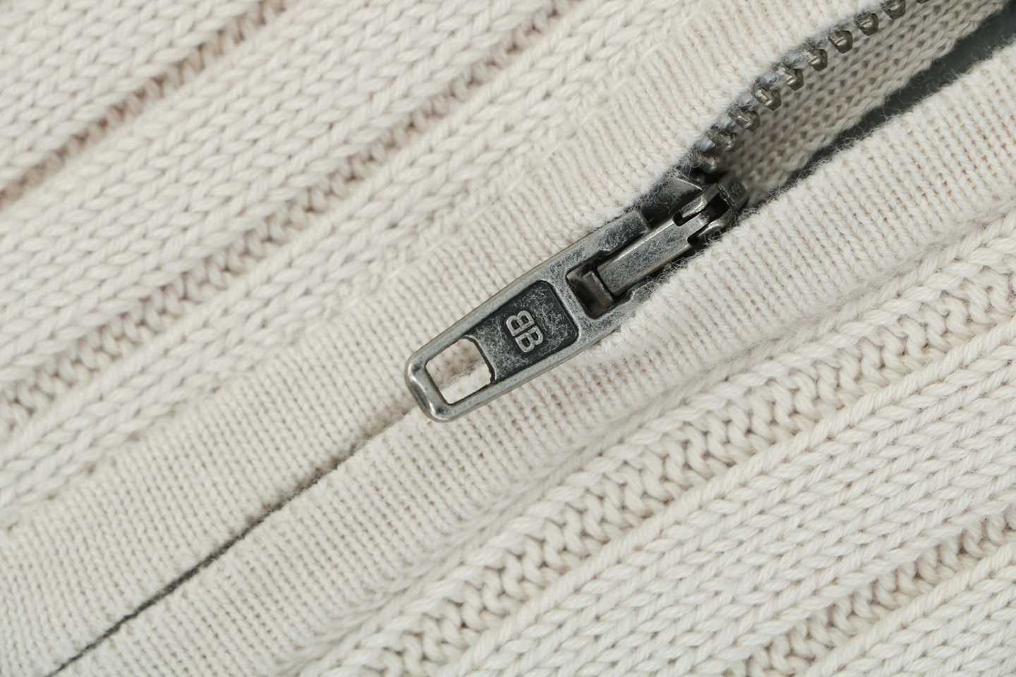 Balenciaga Wave Logo Ribbed Half-Zip Sweater Zipper puller